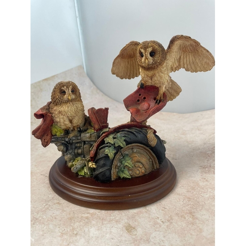 431 - 2 Owl Figurines