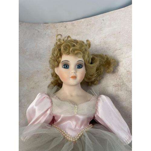 453 - 2 Vintage Dolls