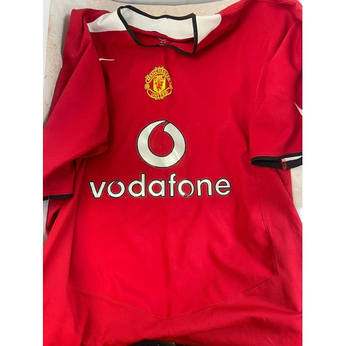 742 - Lot of Retro Manchester United Kits