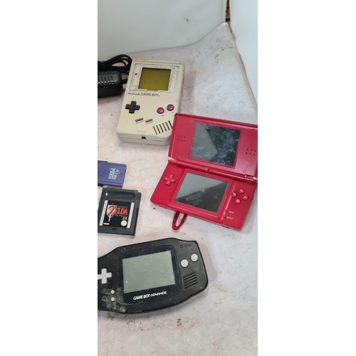 306 - 2 Vintage Gameboys, a Nintendo DS, Gameboy Advance etc