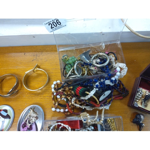 206 - Mixed box of Assorted Jewellery