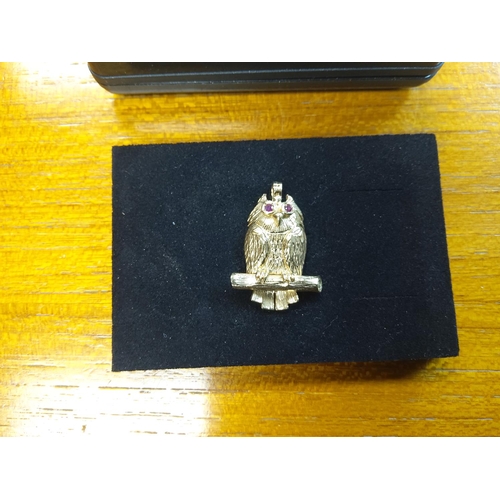 22 - A Fine 9ct Gold Owl Pendant 7g