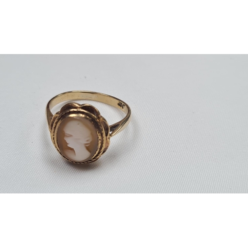 38 - 9ct Gold Cameo ring 3g