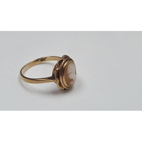 38 - 9ct Gold Cameo ring 3g