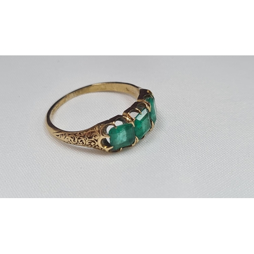 76 - Gold / Emerald Ring 2.2g Size M Tests as 14k