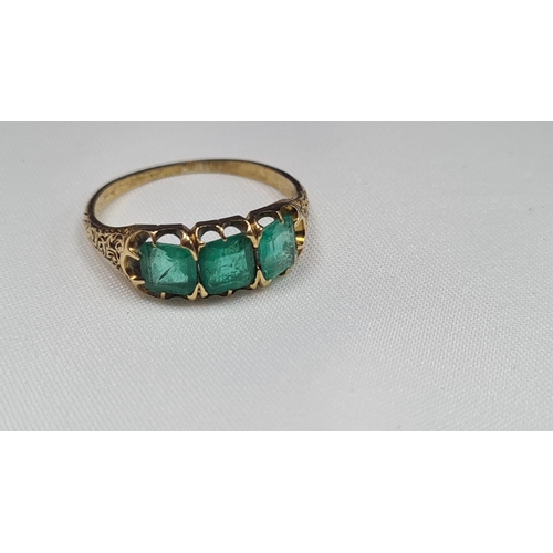 76 - Gold / Emerald Ring 2.2g Size M Tests as 14k