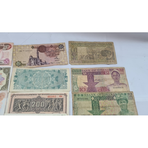 121 - Good Collection of Various World Bank Notes