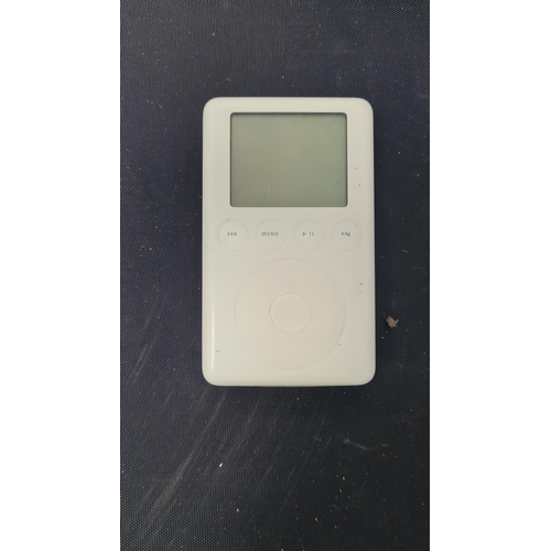 174 - Retro Apple A1040 40gb Ipod