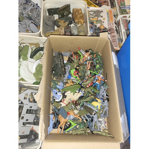 16 - A good large collection of vintage toy soldiers including Britain's plus airfix & matchbox boxes wit... 