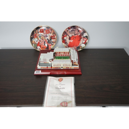 255 - Arsenal FC Official Replica Model of Highbury (Boxed) with 2 Collectors Plates