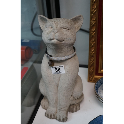 88 - Heavy Stone Smiling Cat Garden Ornament