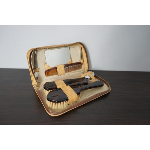 444 - Vintage Leather Cased Gents Grooming Kit