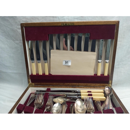 91 - Vintage Oak Cased Ryals Silver Plate Cutlery Set