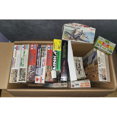 17 - Large box of various vintage games etc