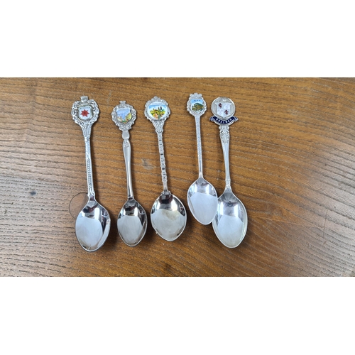 94 - Lot of EPNS Crested Teaspoons
