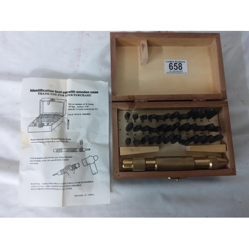 658 - Wooden Cased Engraving Set