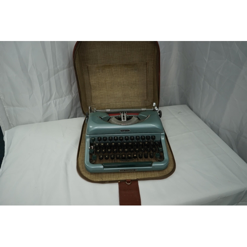 685 - Imperial Good Companion 4 Typewriter