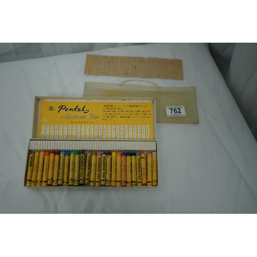 762 - Retro Lot of Japanese Crayons