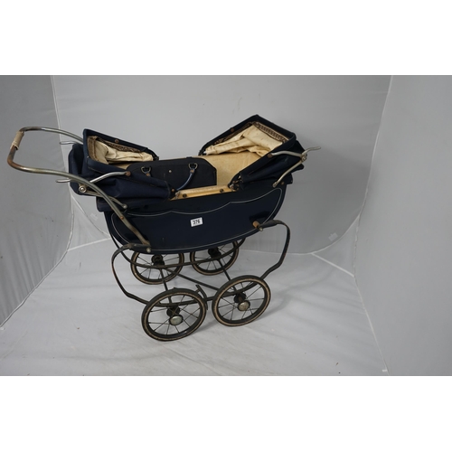 781 - Vintage Allwin Coach built Dolls Pram