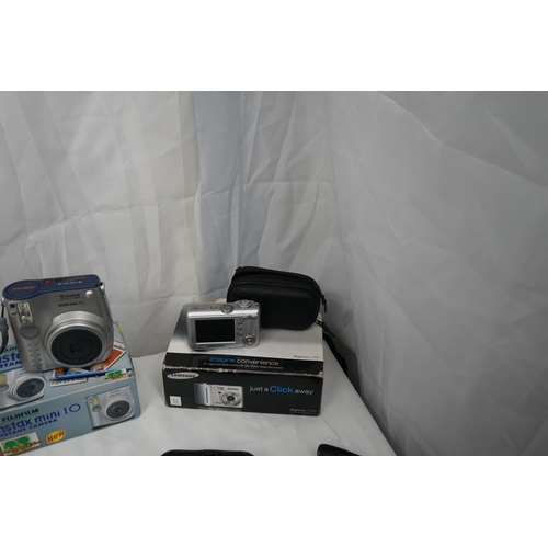 668 - Lot of Various Digital Cameras etc