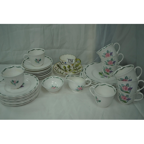 774 - Susie Cooper 1950s Tea for 9 (30pcs)