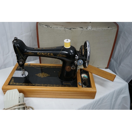 796 - Singer Sewing Machine