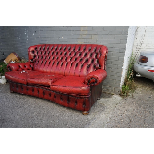 840 - Oxblood Leather 3 Seated Chesterfield Sofa (200cm Wide)