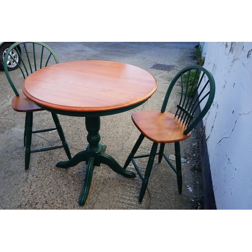 841 - Breakfast Bar and 2 Stools