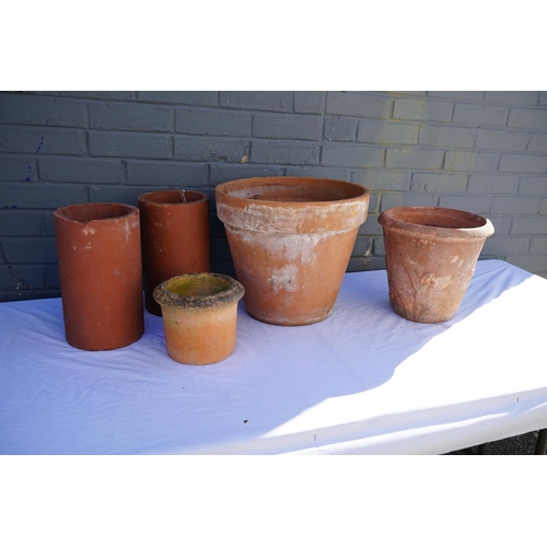 820 - Assorted Terracotta Plant Pot etc