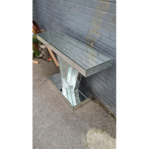 12 - Contemporary Mirrored Glass Console Table in a V Shape 120cm x 35cm x 80cm