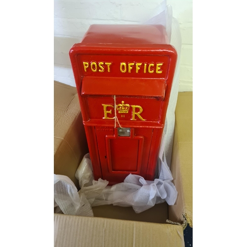 52 - Reproduction Cast Iron Red Post-box