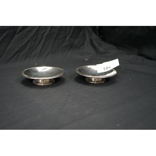 10c - Pair of Maplin and Webb Hallmarked Silver Footed Dishes (220g) 12cm Diameter