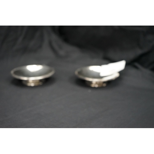 10c - Pair of Maplin and Webb Hallmarked Silver Footed Dishes (220g) 12cm Diameter