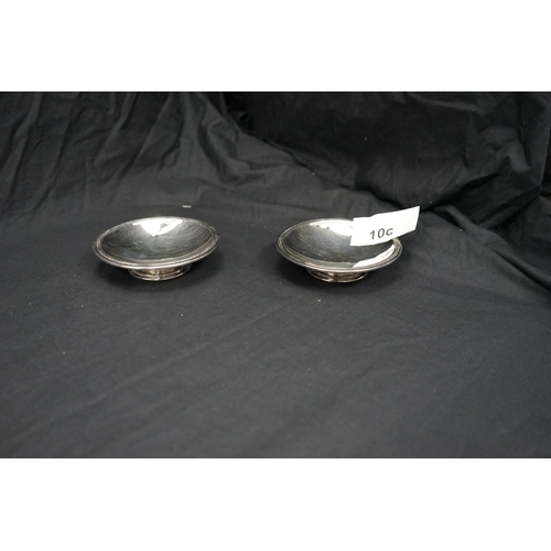 10c - Pair of Maplin and Webb Hallmarked Silver Footed Dishes (220g) 12cm Diameter