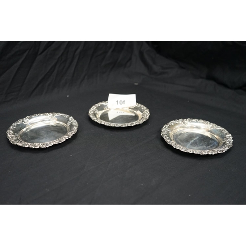 10f - Set of 3 900 Grade Silver Dishes (241g) 14cm Diameter