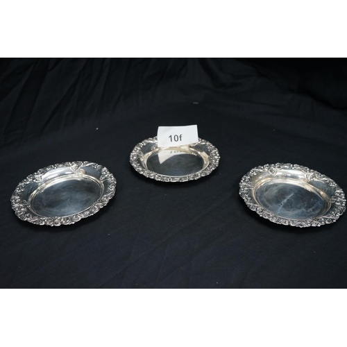 10f - Set of 3 900 Grade Silver Dishes (241g) 14cm Diameter