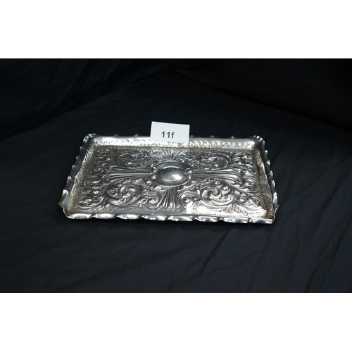 11f - Hallmarked Silver Salver (466g) 32cm x 23cm Birmingham 1886