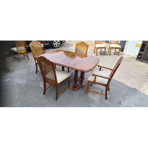 67 - A Good Quality Vintage French Style Dining Table with 8 Bergere Chairs