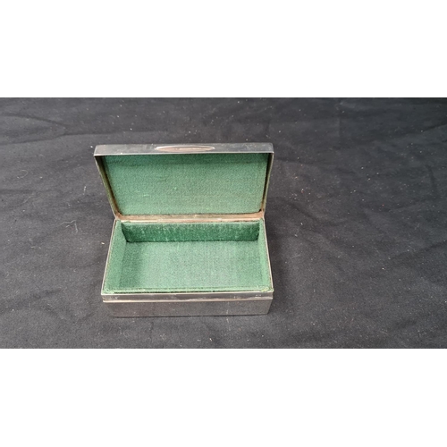 10e - Small Hallmarked Silver Box (105.8g) (9cm x 3.5cm x 5cm) London 1926