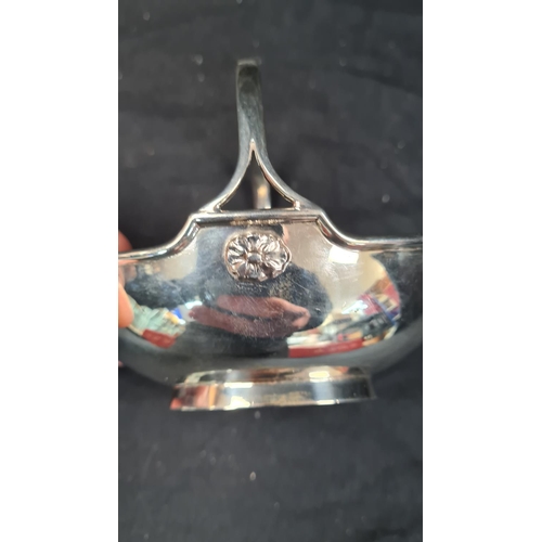 10g - Hallmarked Silver Basket (121.5g) 13cm Birmingham 1966