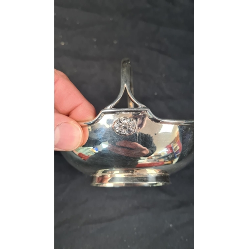 10g - Hallmarked Silver Basket (121.5g) 13cm Birmingham 1966