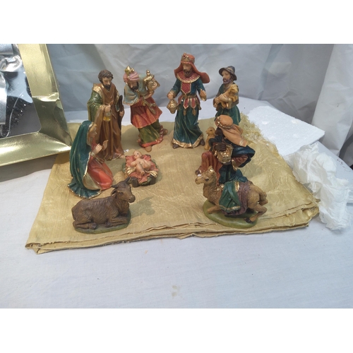 249 - Vintage Nativity Set and a Christmas Wreath