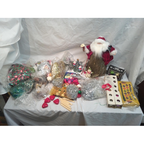 257 - Good Lot of Vintage Christmas Decorations