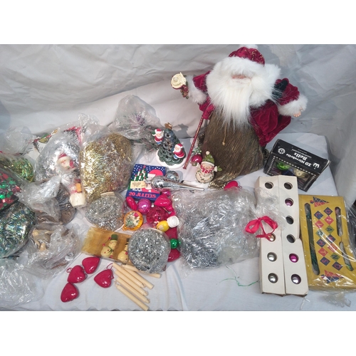 257 - Good Lot of Vintage Christmas Decorations