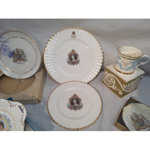 177 - Lot of Royalty China