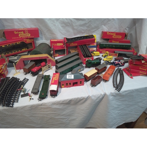 207 - Good Large Lot of Triang/Hornby Trains etc to include Locomotives, Track, Carriages etc