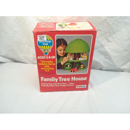 227 - Vintage Boxed Family Tree House