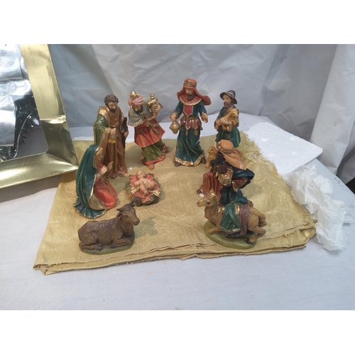 249 - Vintage Nativity Set and a Christmas Wreath