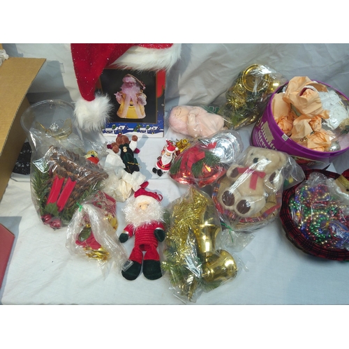 258 - Good Lot of Vintage Christmas Decorations