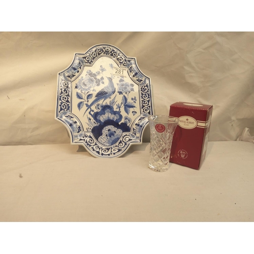 281 - A Delft Blue and White Tray and a Royal Albert Boxed Vase NEW